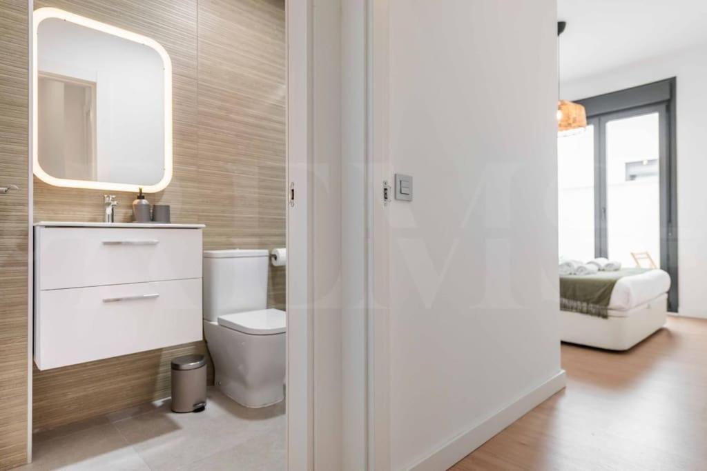 Fresh & Stylish Apartment With Parking By Rems Málaga Dış mekan fotoğraf