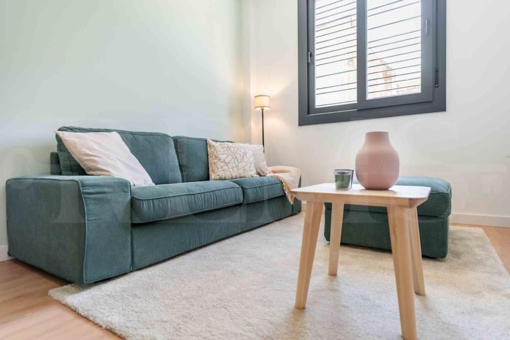 Fresh & Stylish Apartment With Parking By Rems Málaga Dış mekan fotoğraf